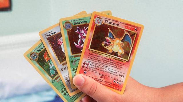 销量暴涨200%成年人成消费主力pg试玩卡牌经济崛起！沃尔玛卡牌(图3)